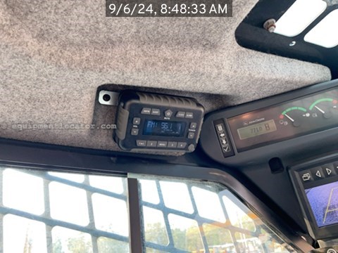 2021 John Deere 333G Image 15