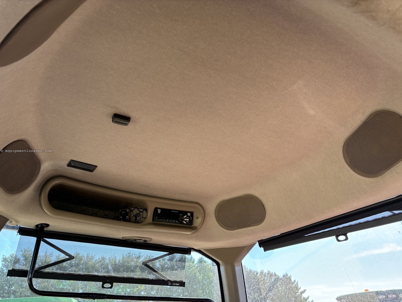 2018 Case IH 340 Image 33