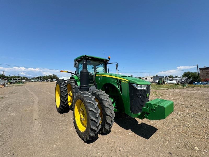 2016 John Deere 8245R Image 10
