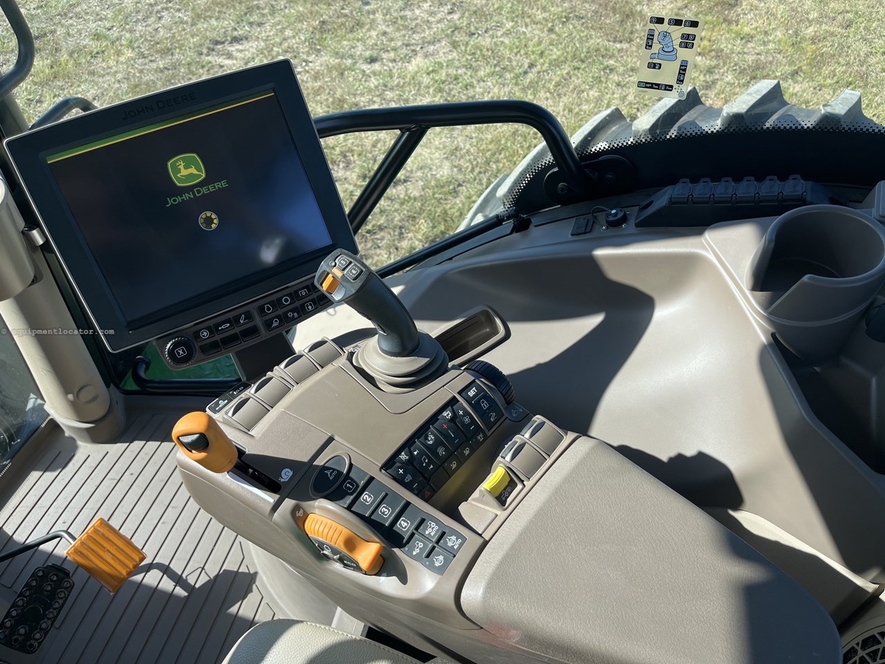 2023 John Deere 6R 250 Image 10