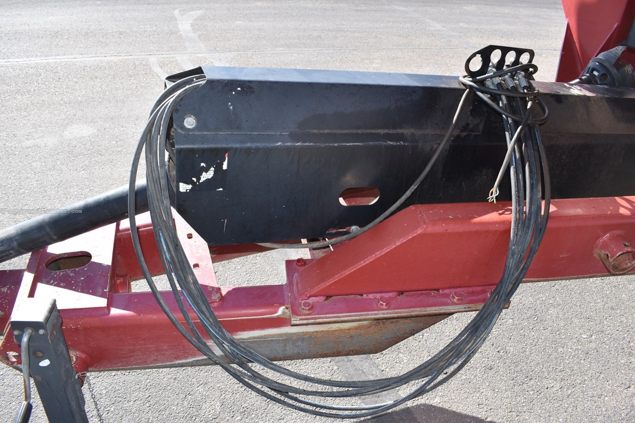 2016 J & M 810-18 Image 10