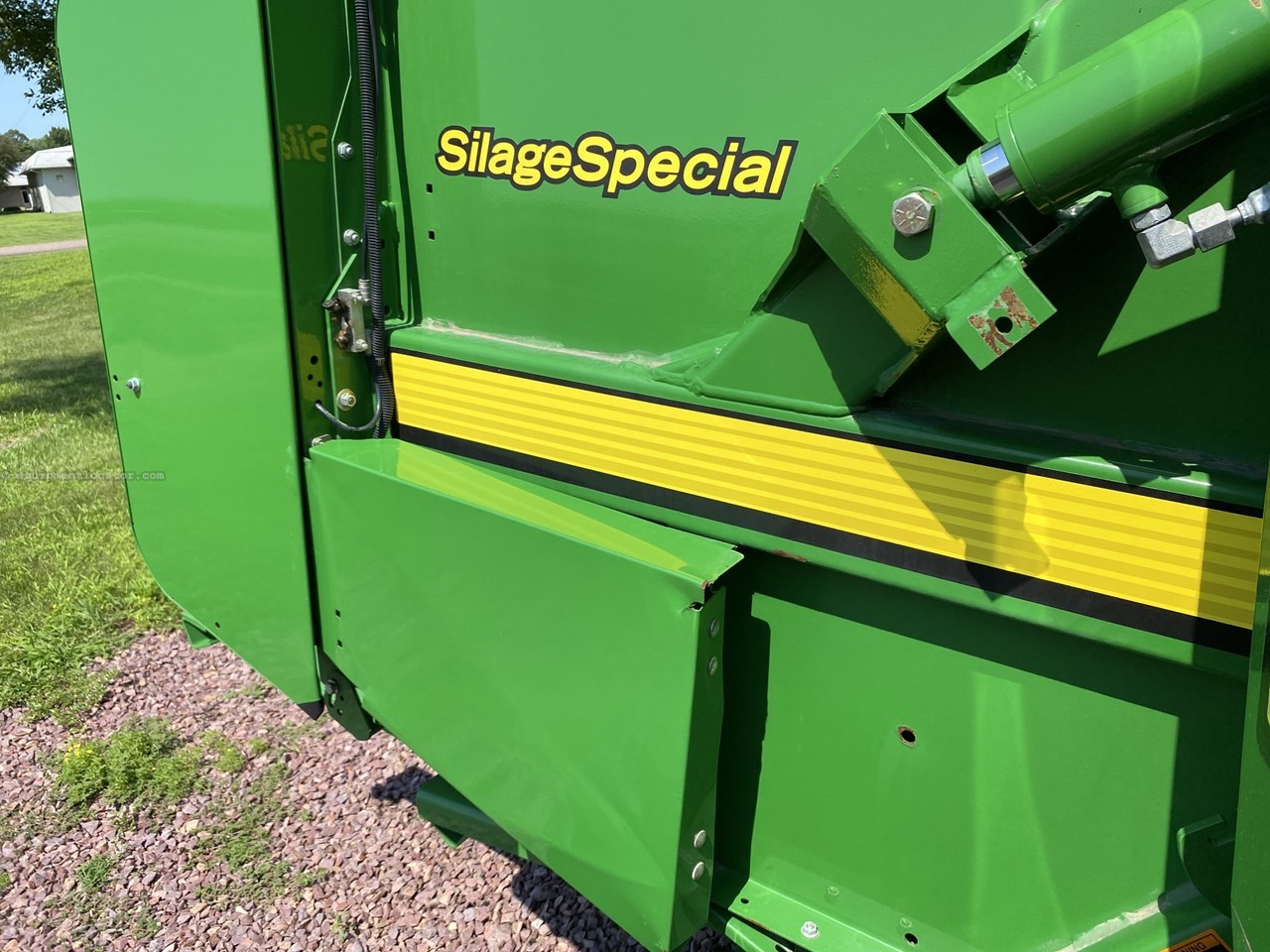 2013 John Deere 854 Silage Special Image 10