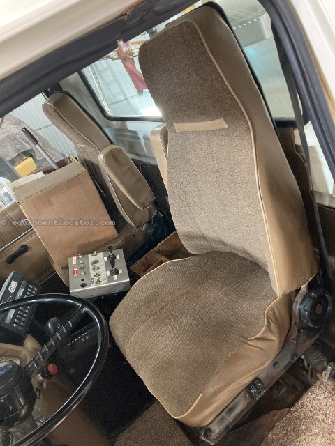 1996 Ford L8000 Image 10