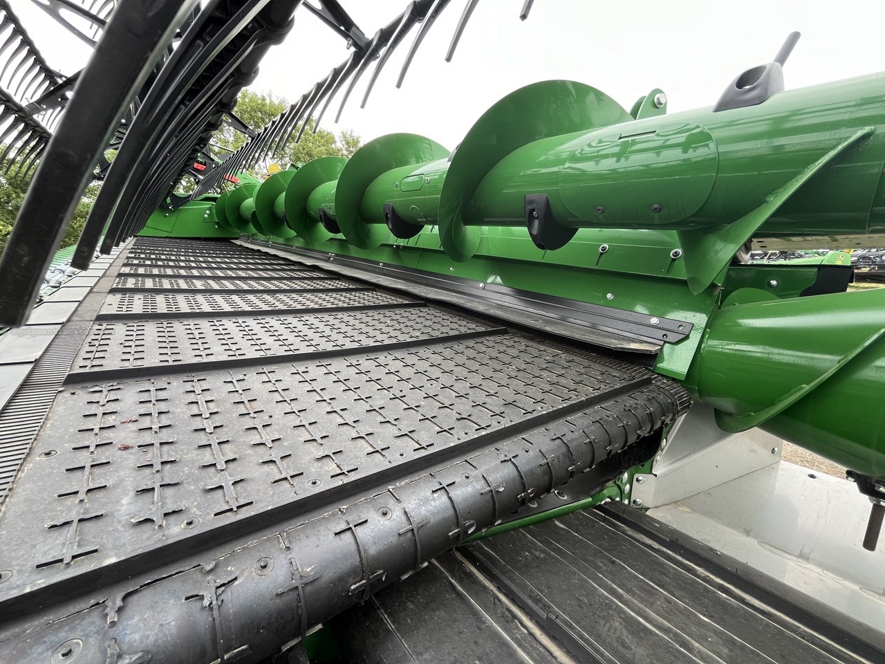 2024 John Deere HD40R Image 10