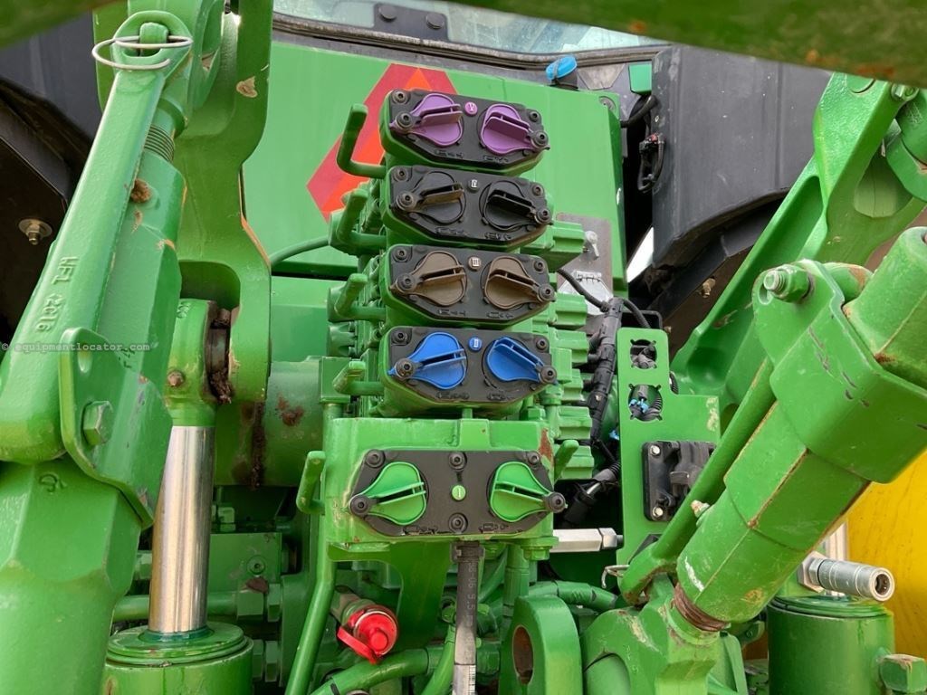 2022 John Deere 8RT 370 Image 10