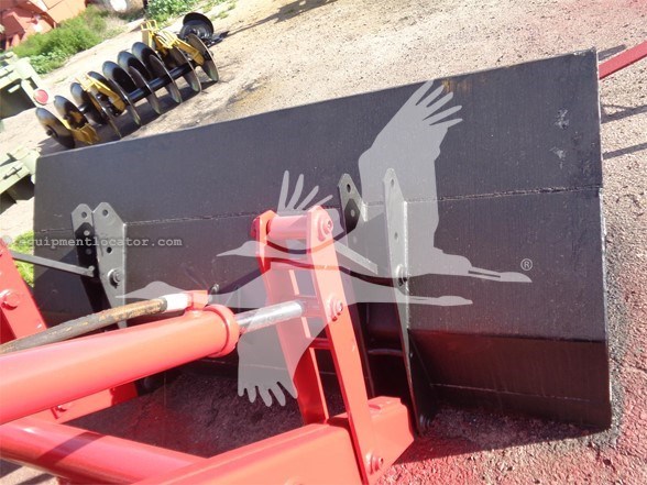 Hesston L370 Image 5