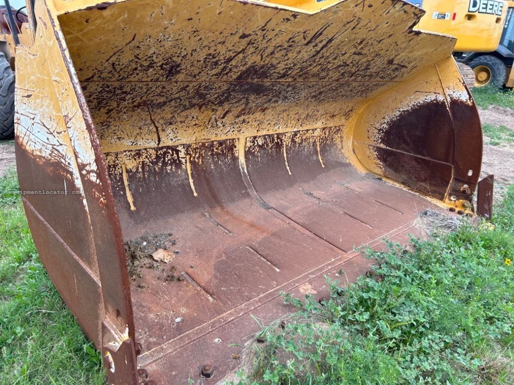 2021 John Deere 844L7.5 Image 4