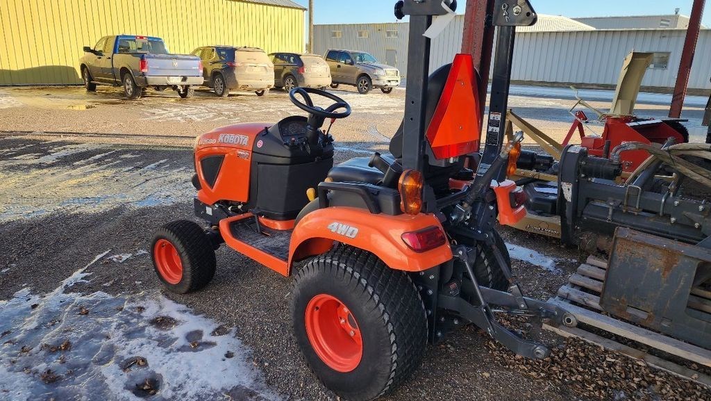 2017 Kubota BX2680TV Image 3