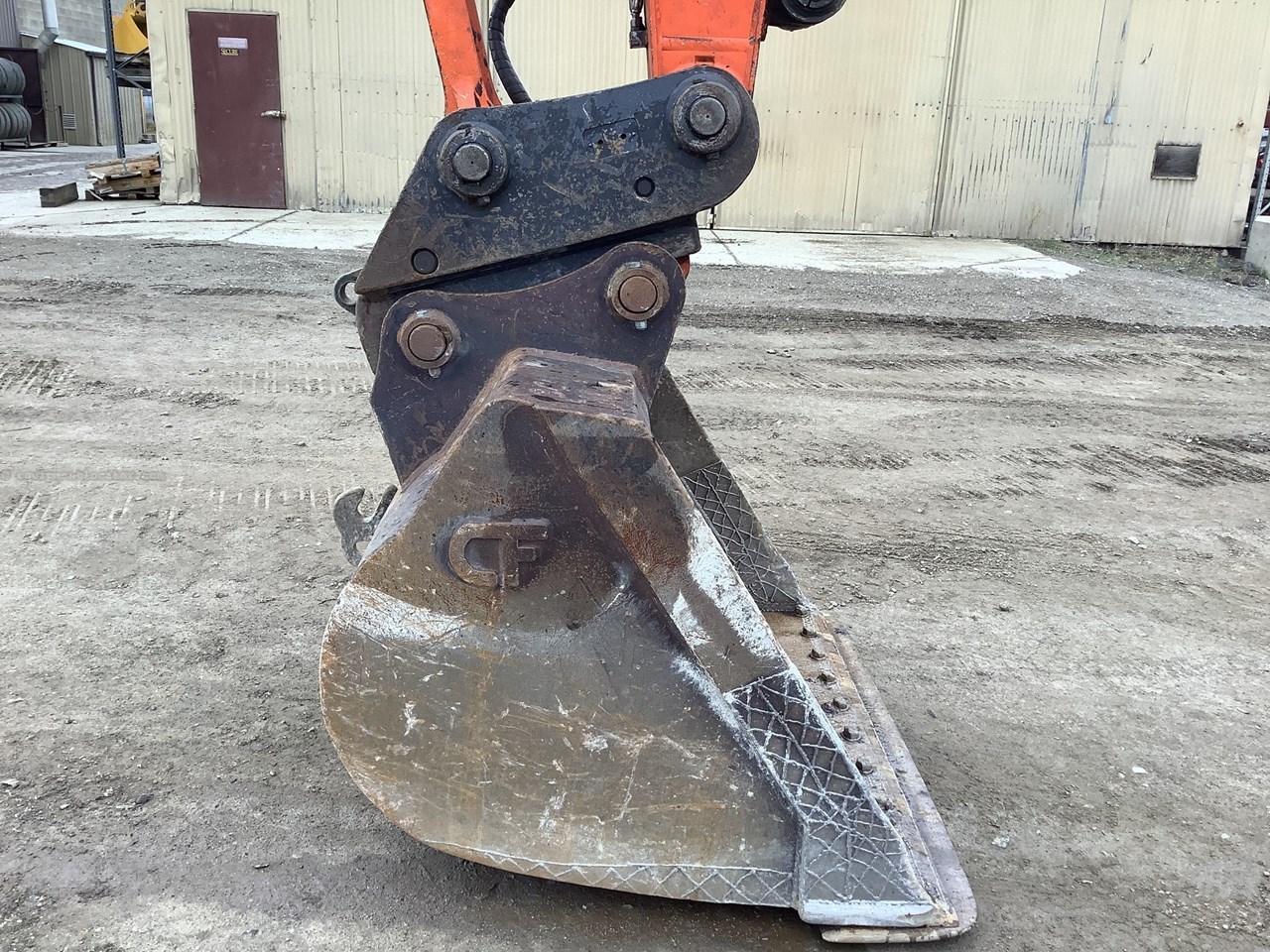 2016 Hitachi ZX225 Image 10