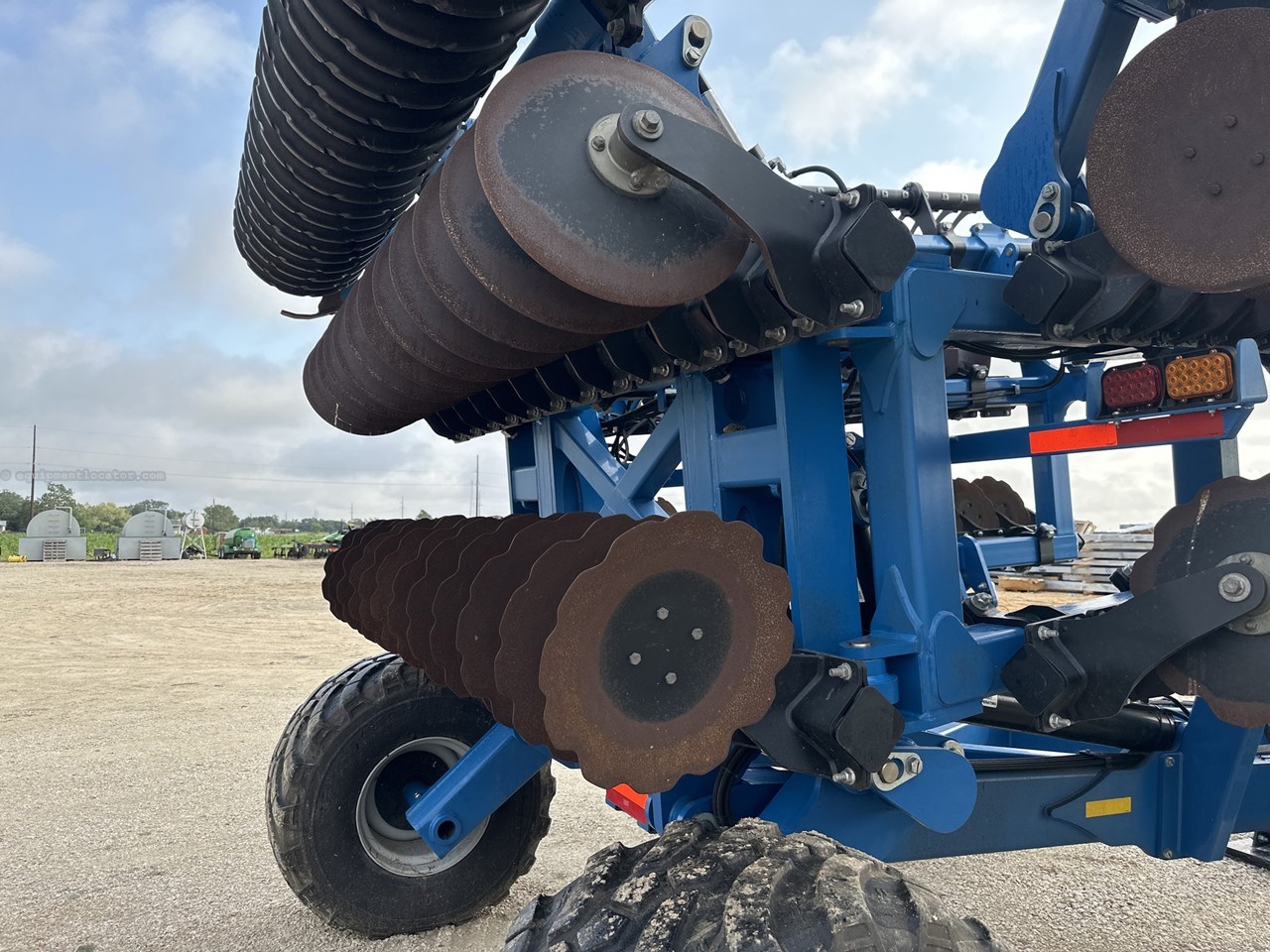 2023 Kinze MT302 Image 10