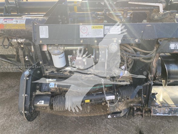 2010 MacDon FD70 Image 10