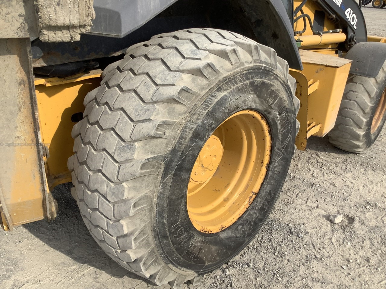 2018 John Deere 410L Image 10