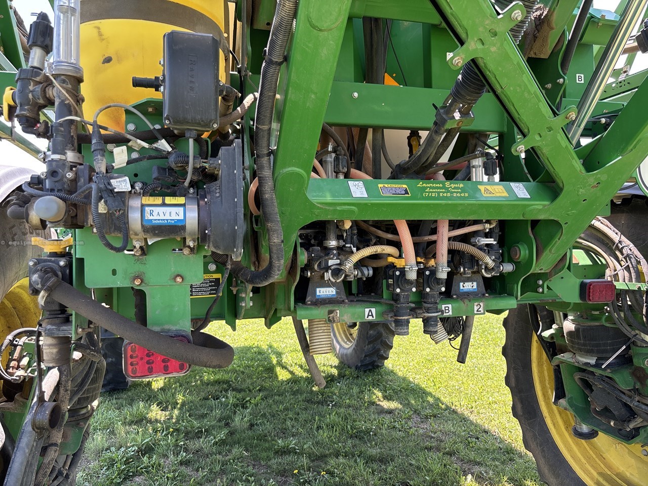 2017 John Deere R4045 Image 10