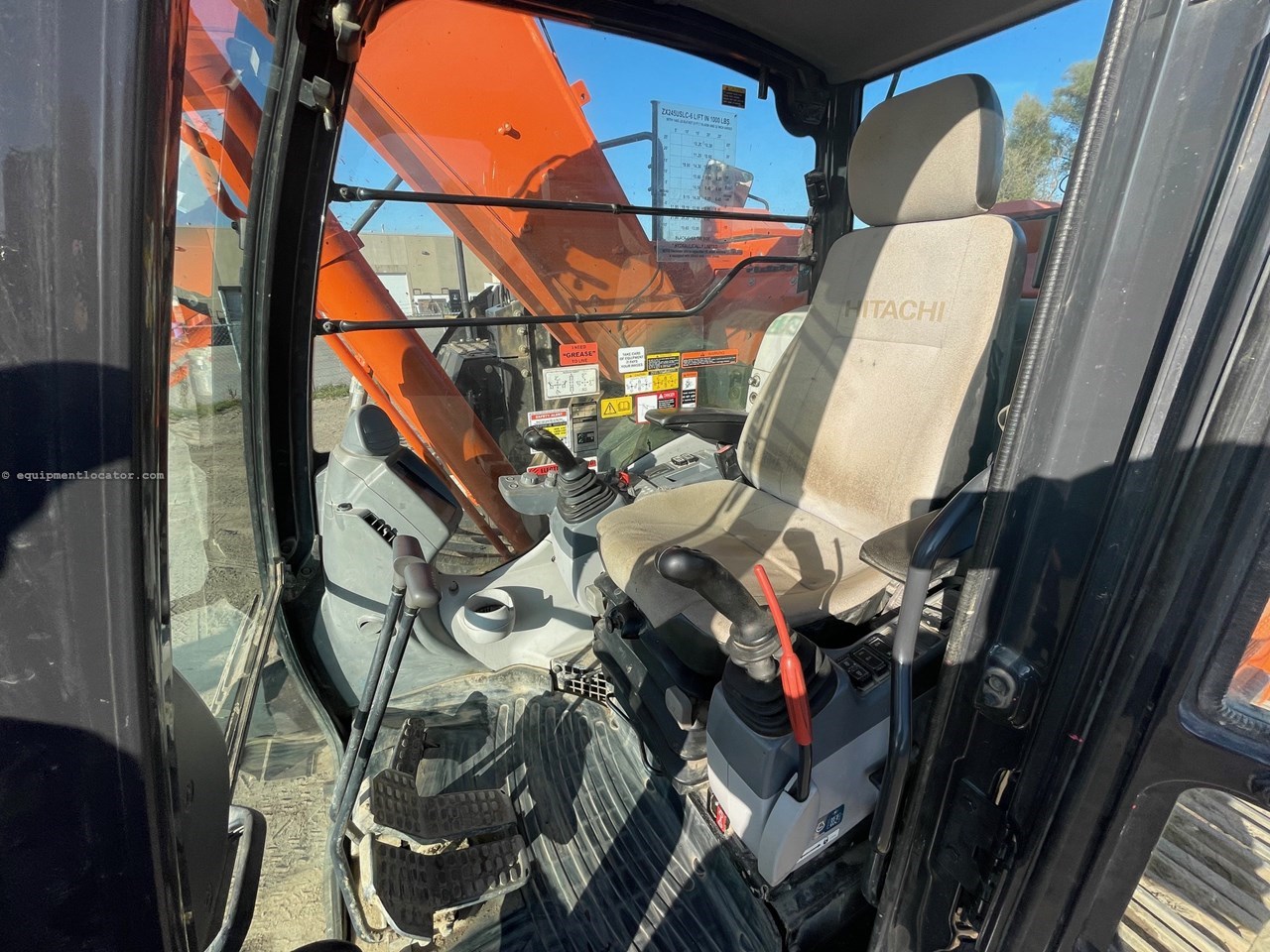 2018 Hitachi ZX245USL Image 10