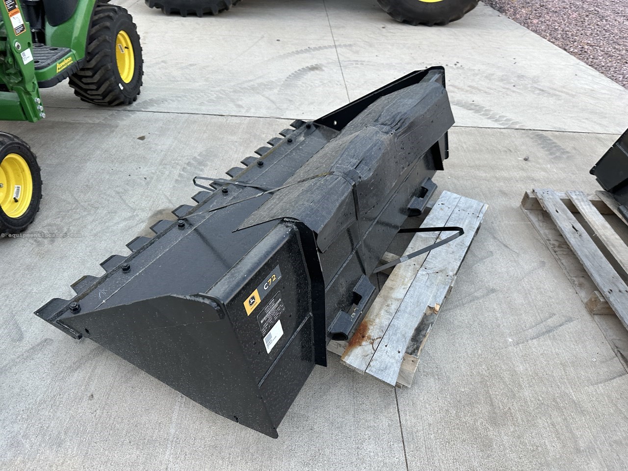 2024 John Deere 72C Image 10