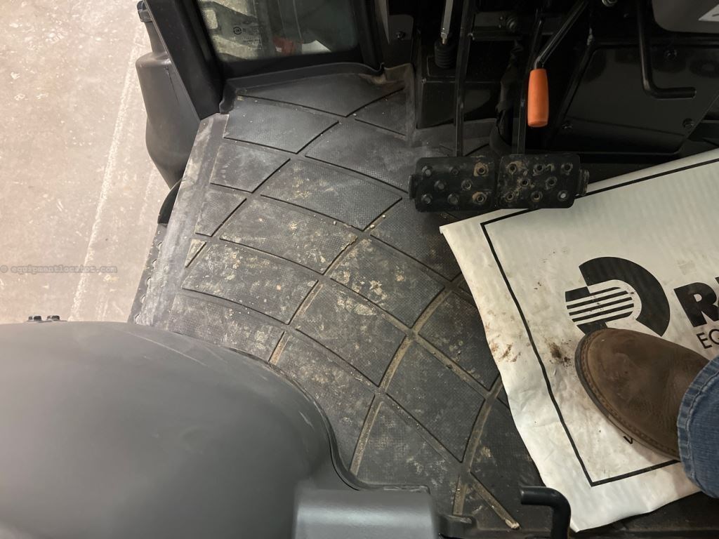 2022 Bobcat CT5558 Image 33