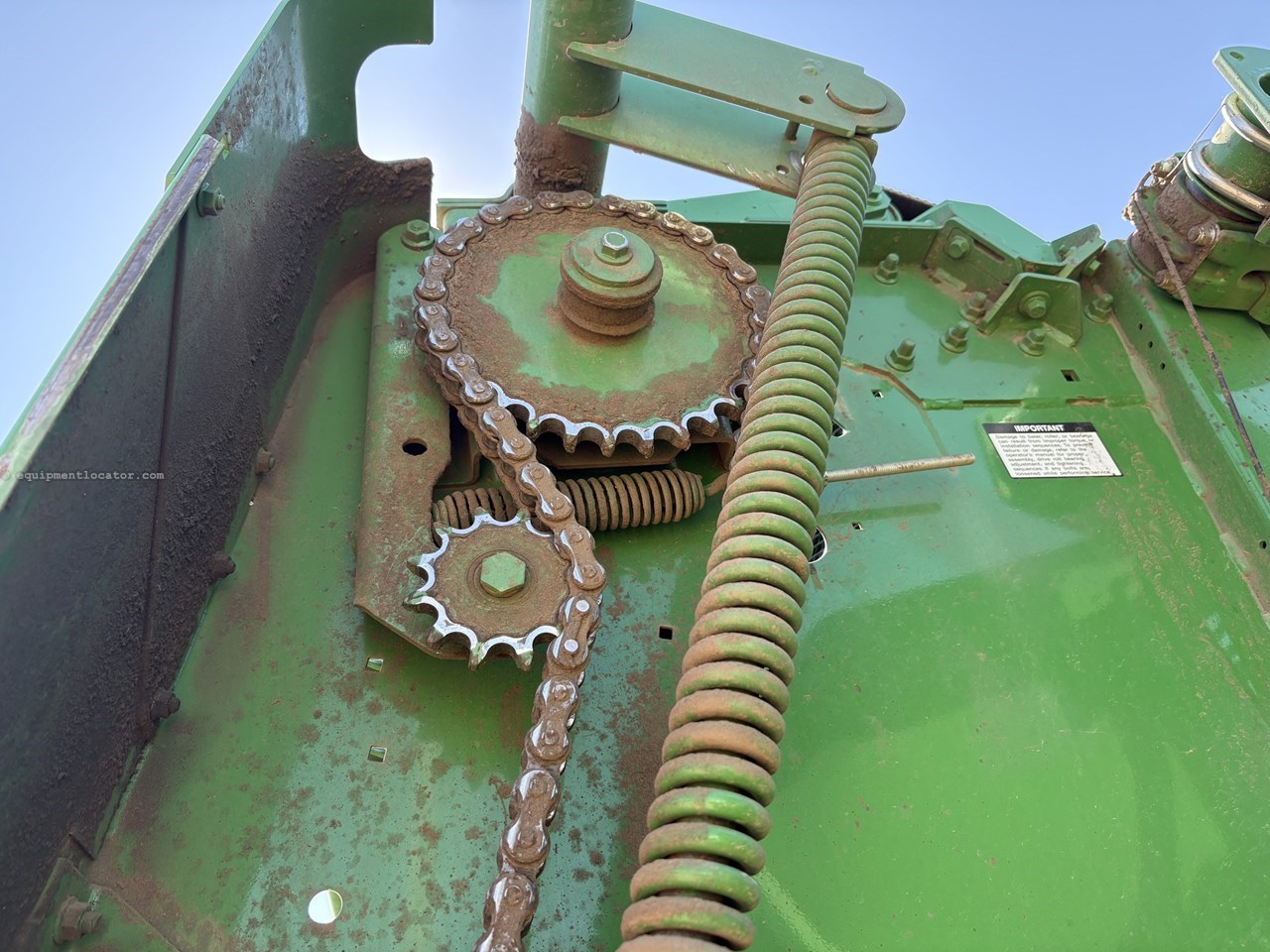 2020 John Deere 560M Image 10