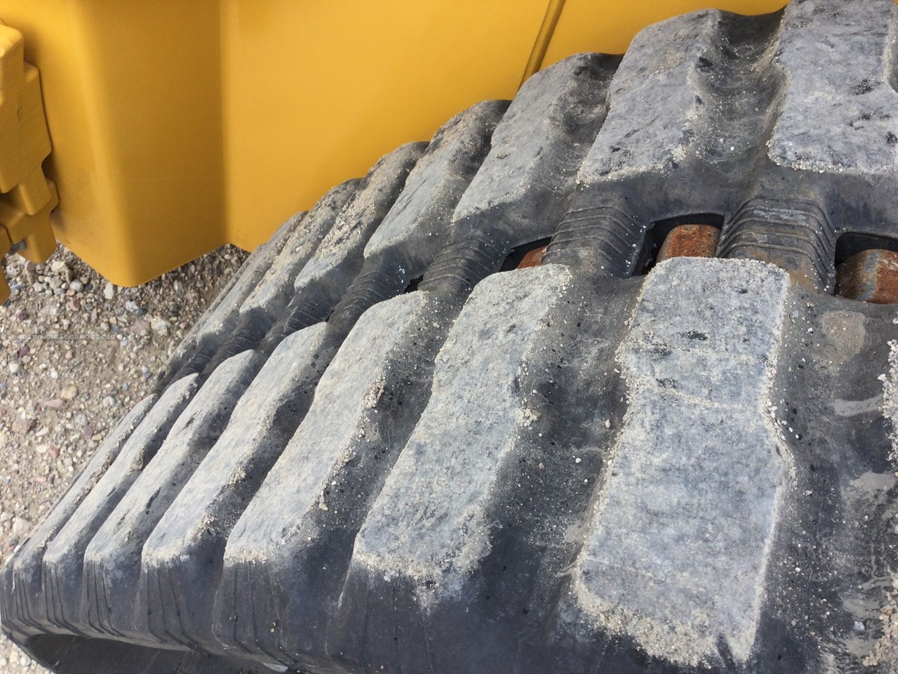 2023 John Deere 333G Image 16