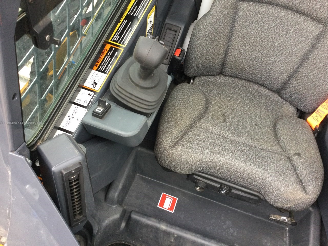 2023 John Deere 333G Image 30