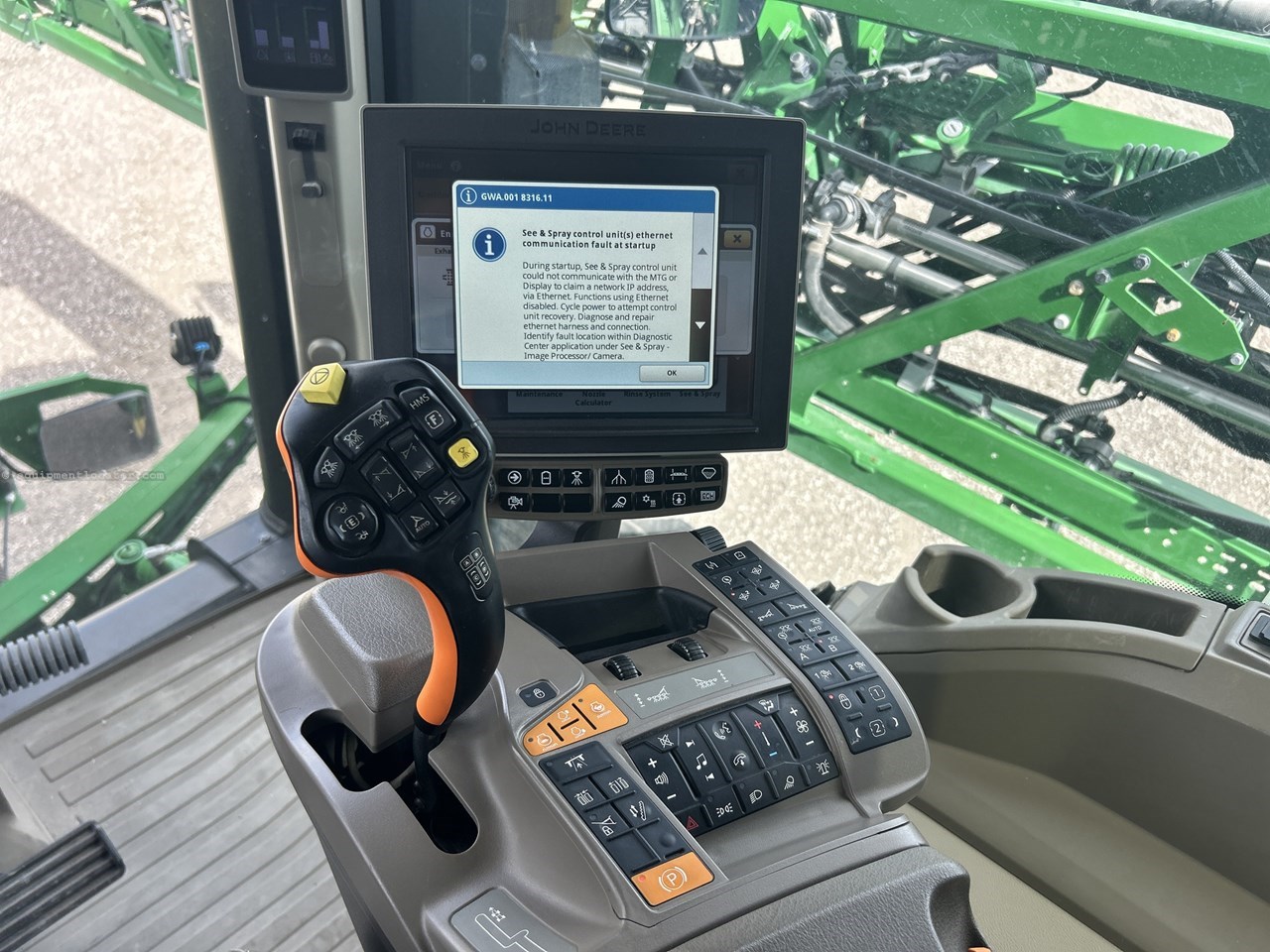 2022 John Deere 412R Image 10