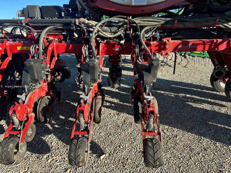 2020 Case IH 2150 Image 10