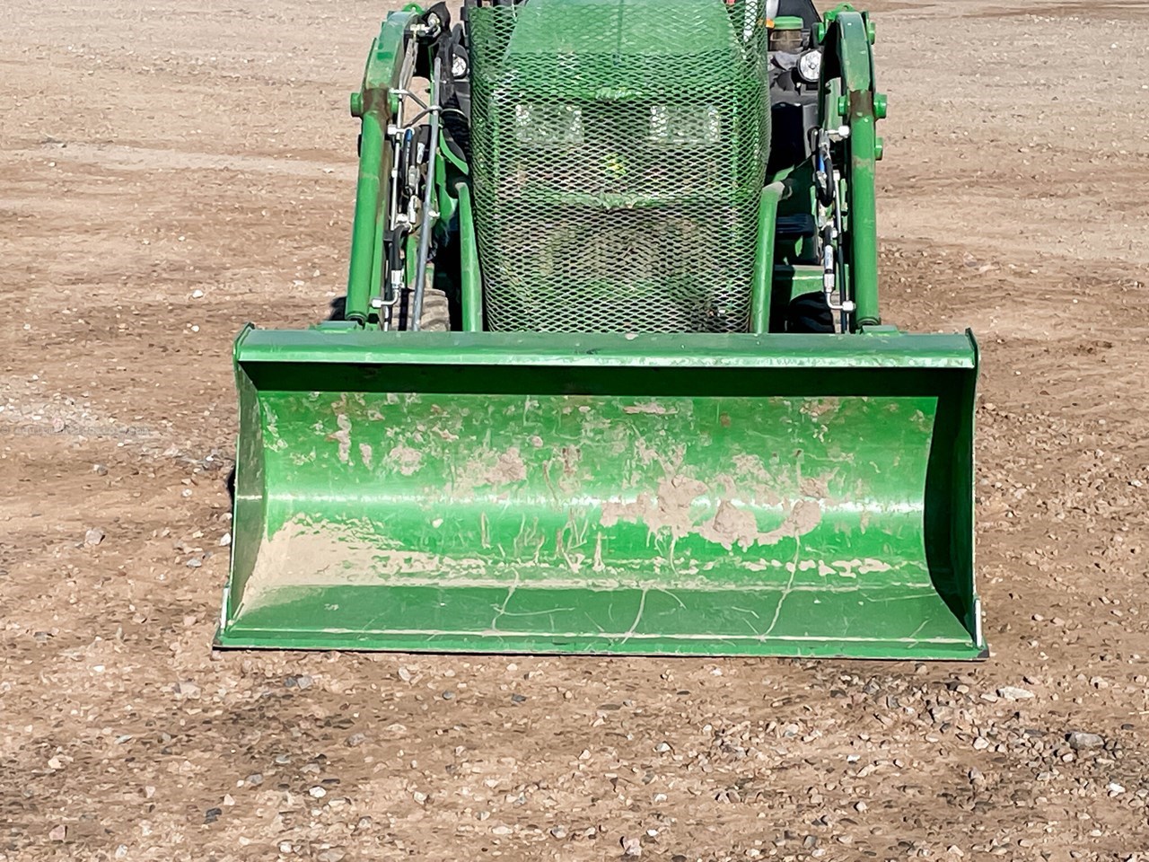 2022 John Deere 1025R Image 10