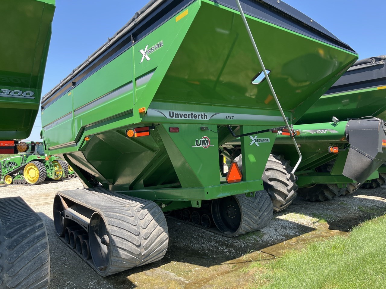 2015 Unverferth 1317 Image 16