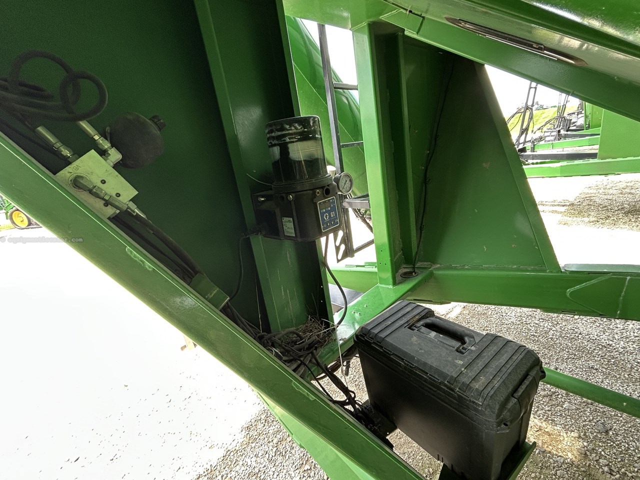 2015 Unverferth 1317 Image 25