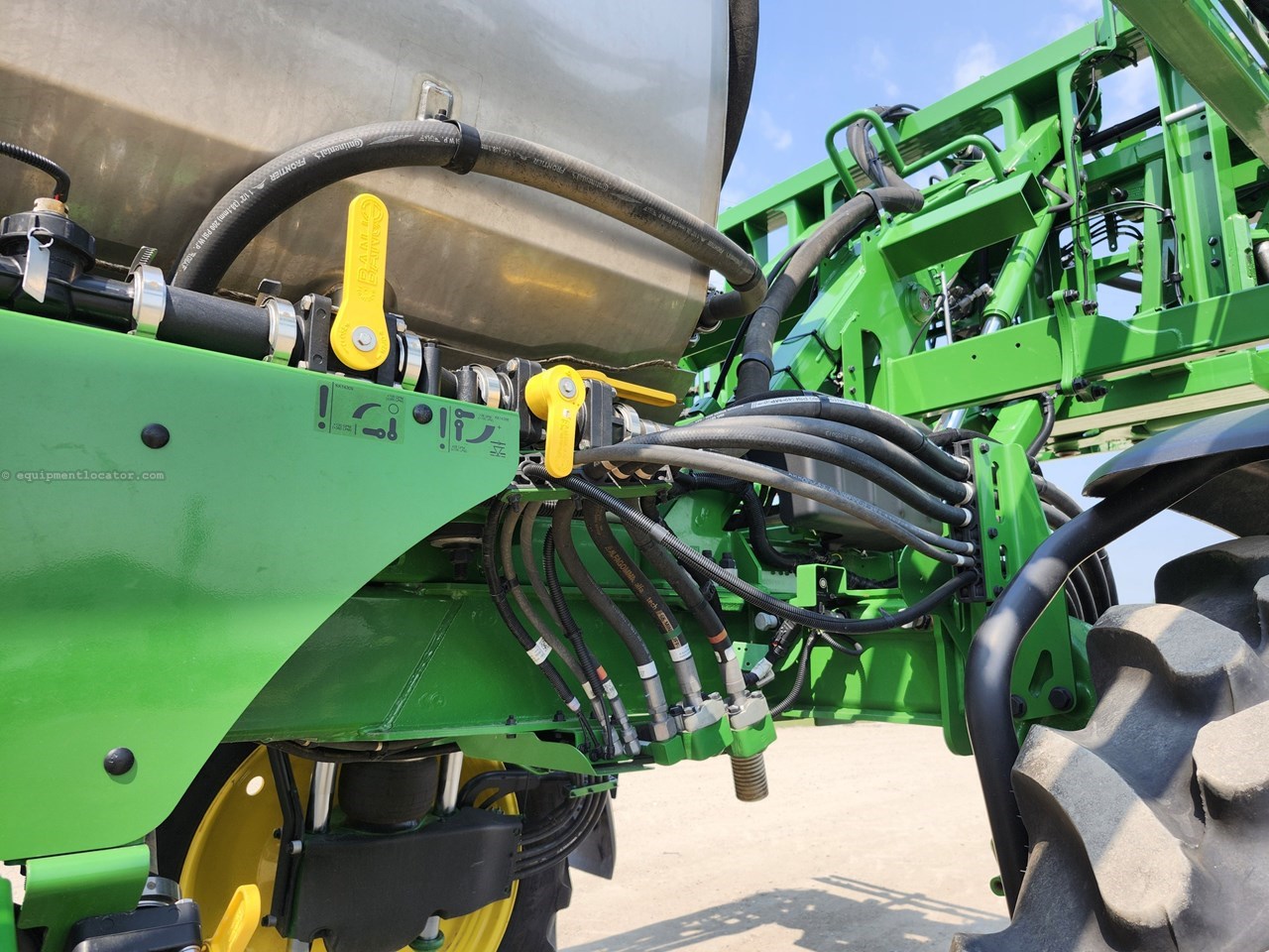 2024 John Deere 412R Image 14