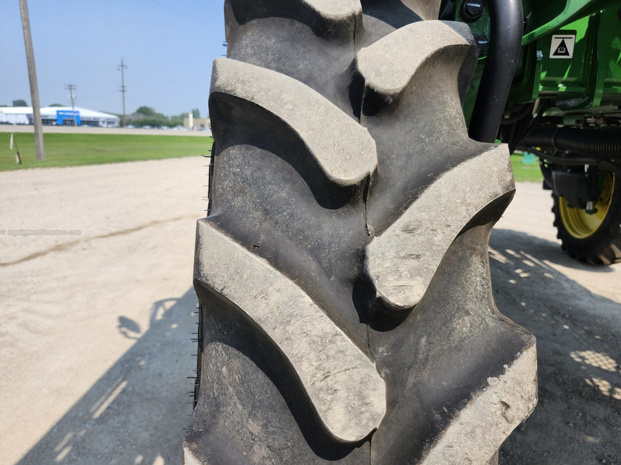 2024 John Deere 412R Image 21