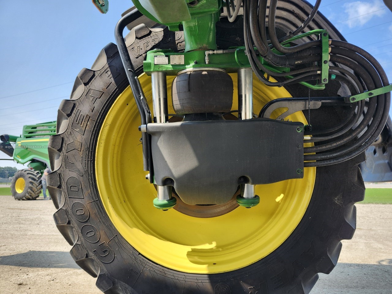 2024 John Deere 412R Image 30