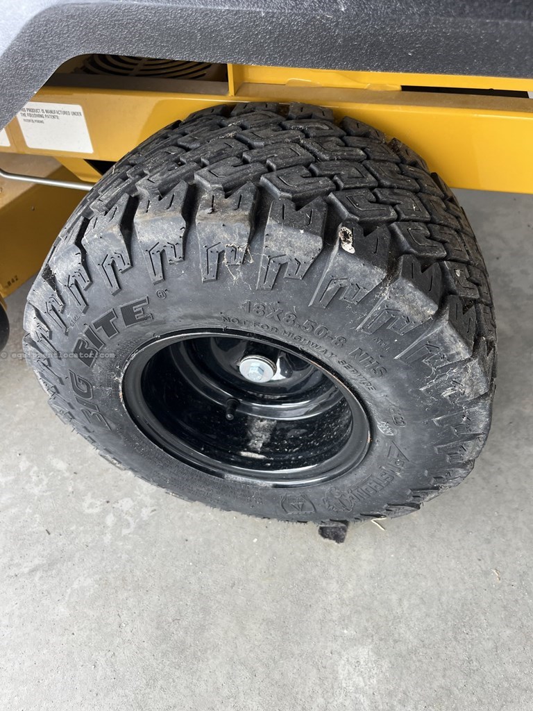 2024 Hustler Raptor XL Image 10