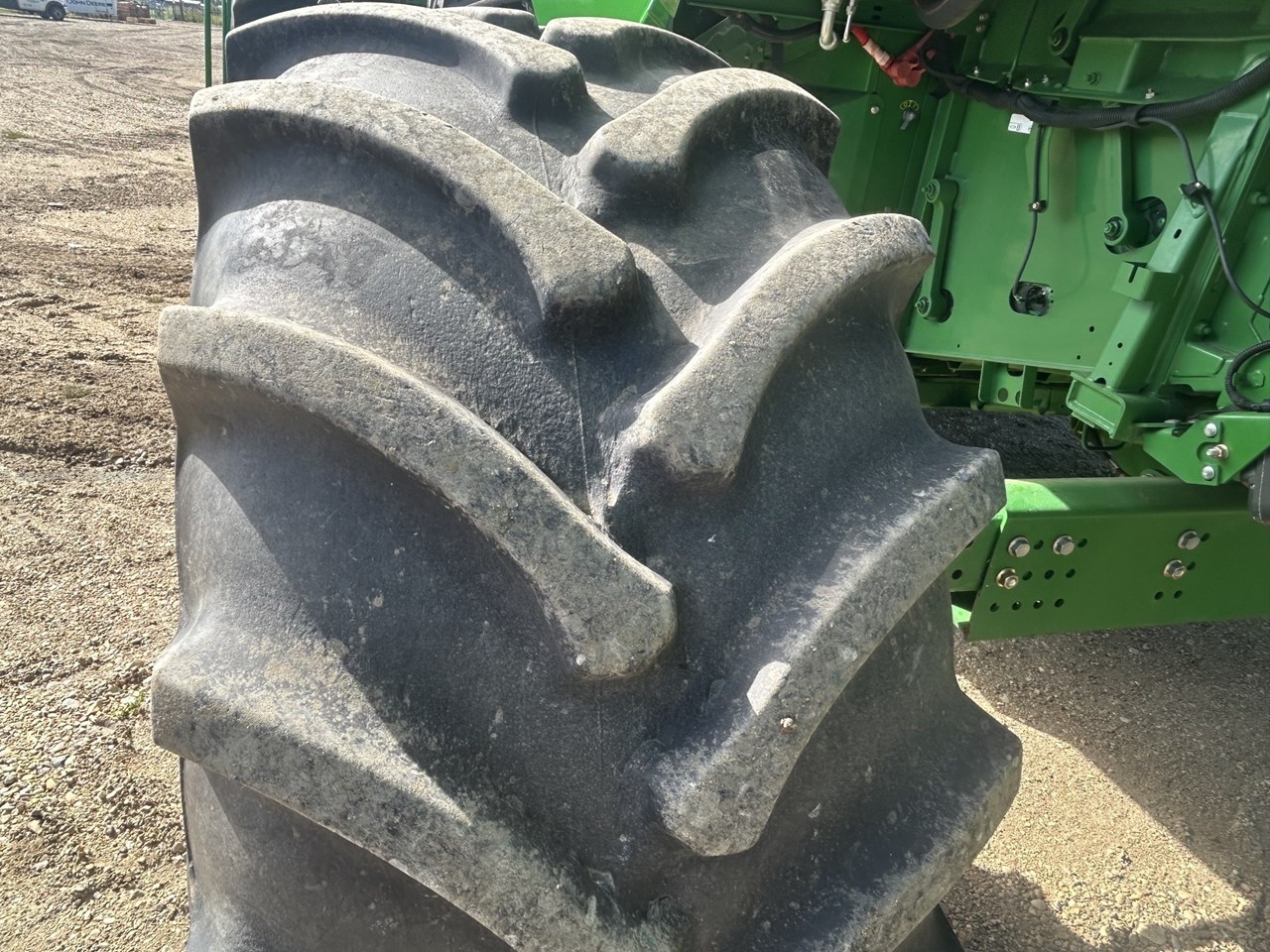 2012 John Deere S690 Image 10