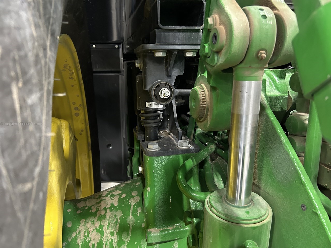 2023 John Deere 8R 340 Image 10