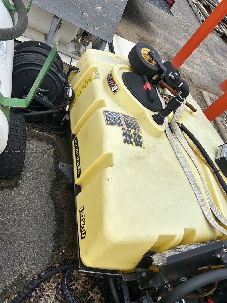 2011 John Deere HD200 Image 4