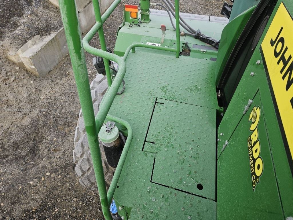 2022 John Deere W260R Image 32