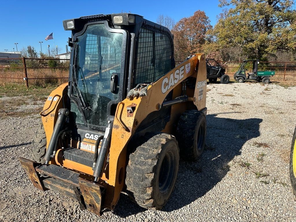 2017 Case SR240 Image 2