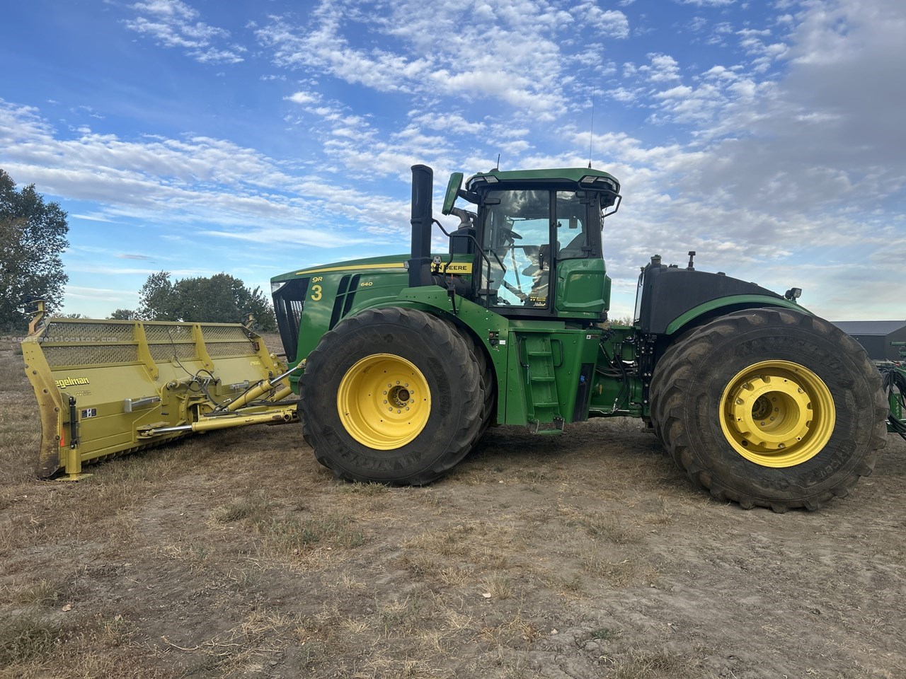 2023 John Deere 9R 640 Image 10