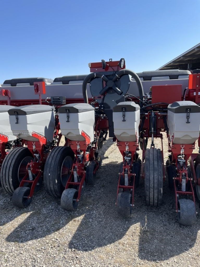 2024 Case IH 2120 8R30IN Image 4