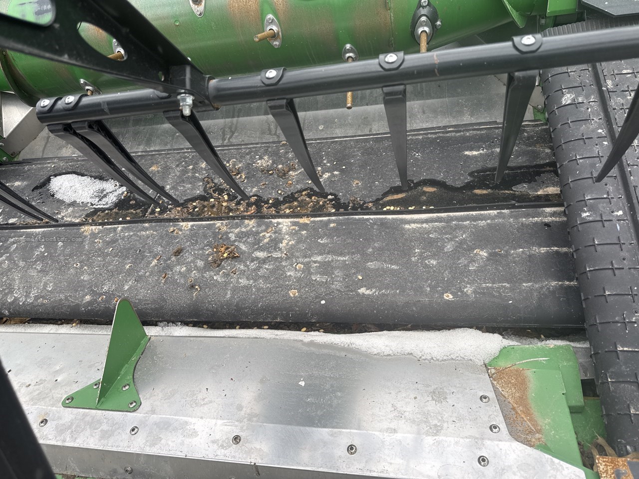 2023 John Deere HD35F Image 10