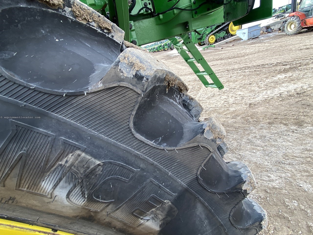 2024 John Deere 412R Image 10