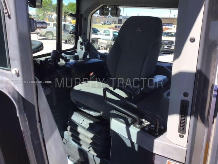 2021 John Deere 850L Image 10