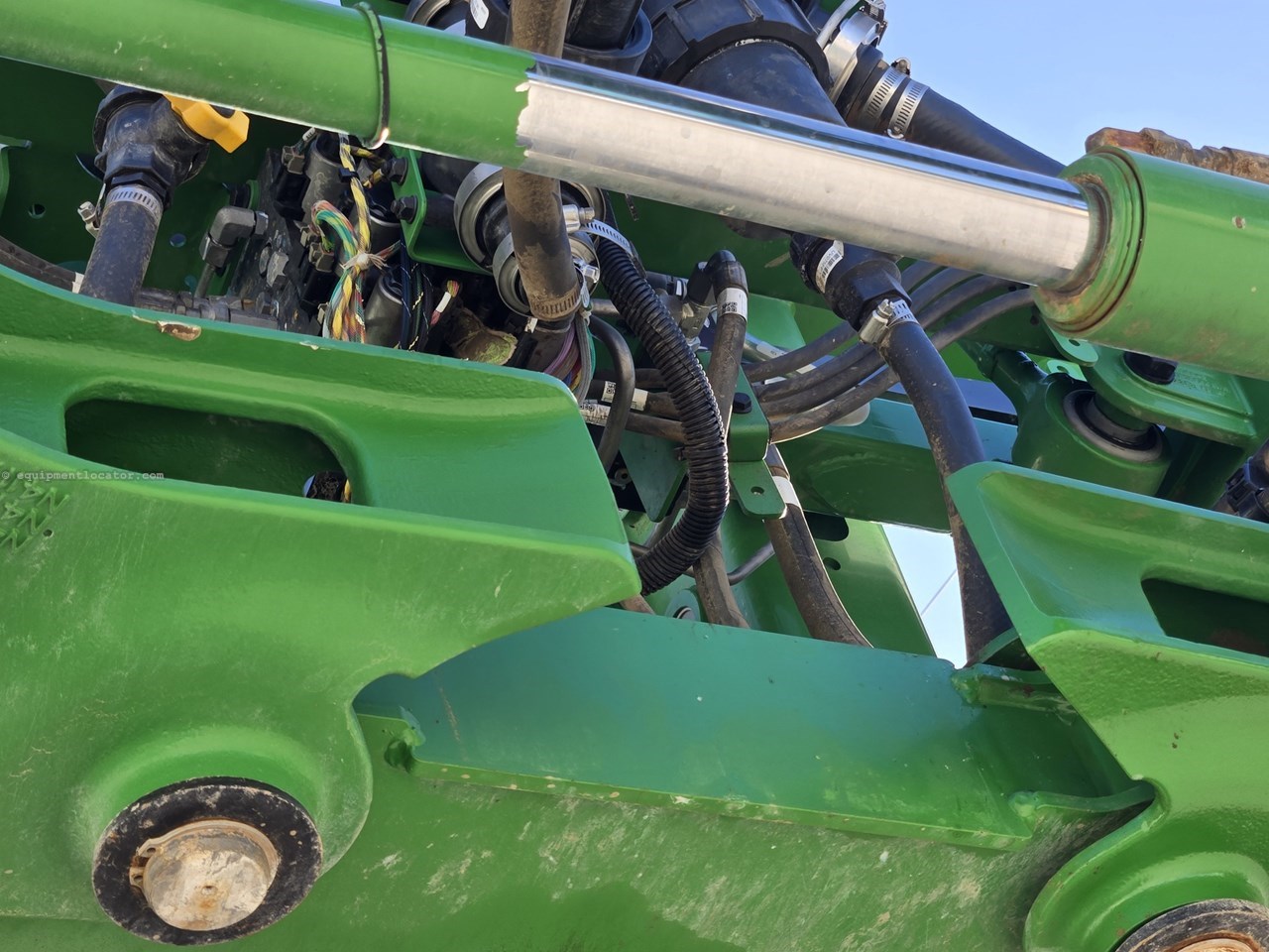 2024 John Deere 412R Image 14