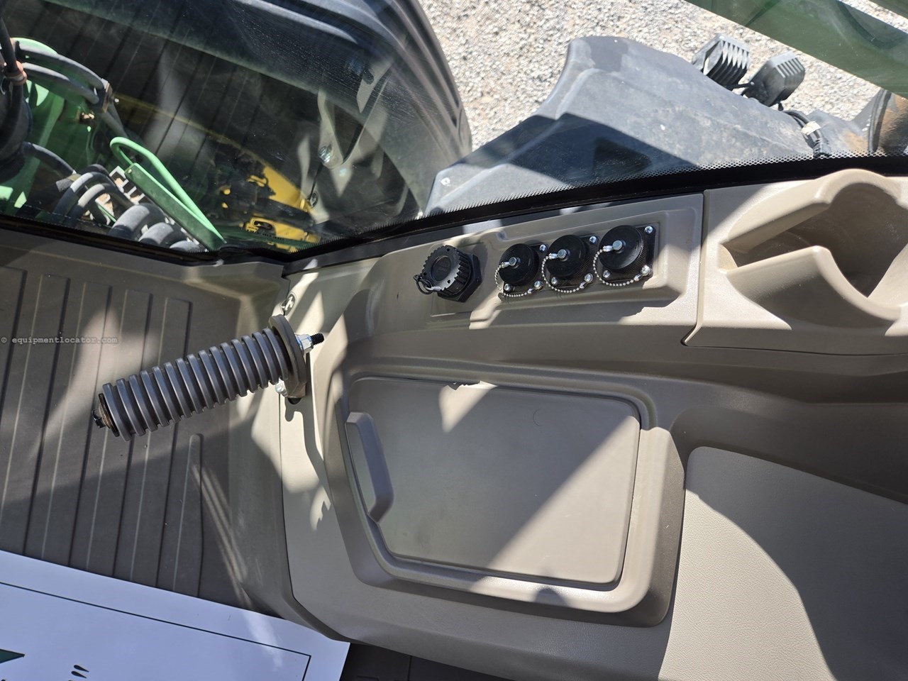 2024 John Deere 412R Image 33