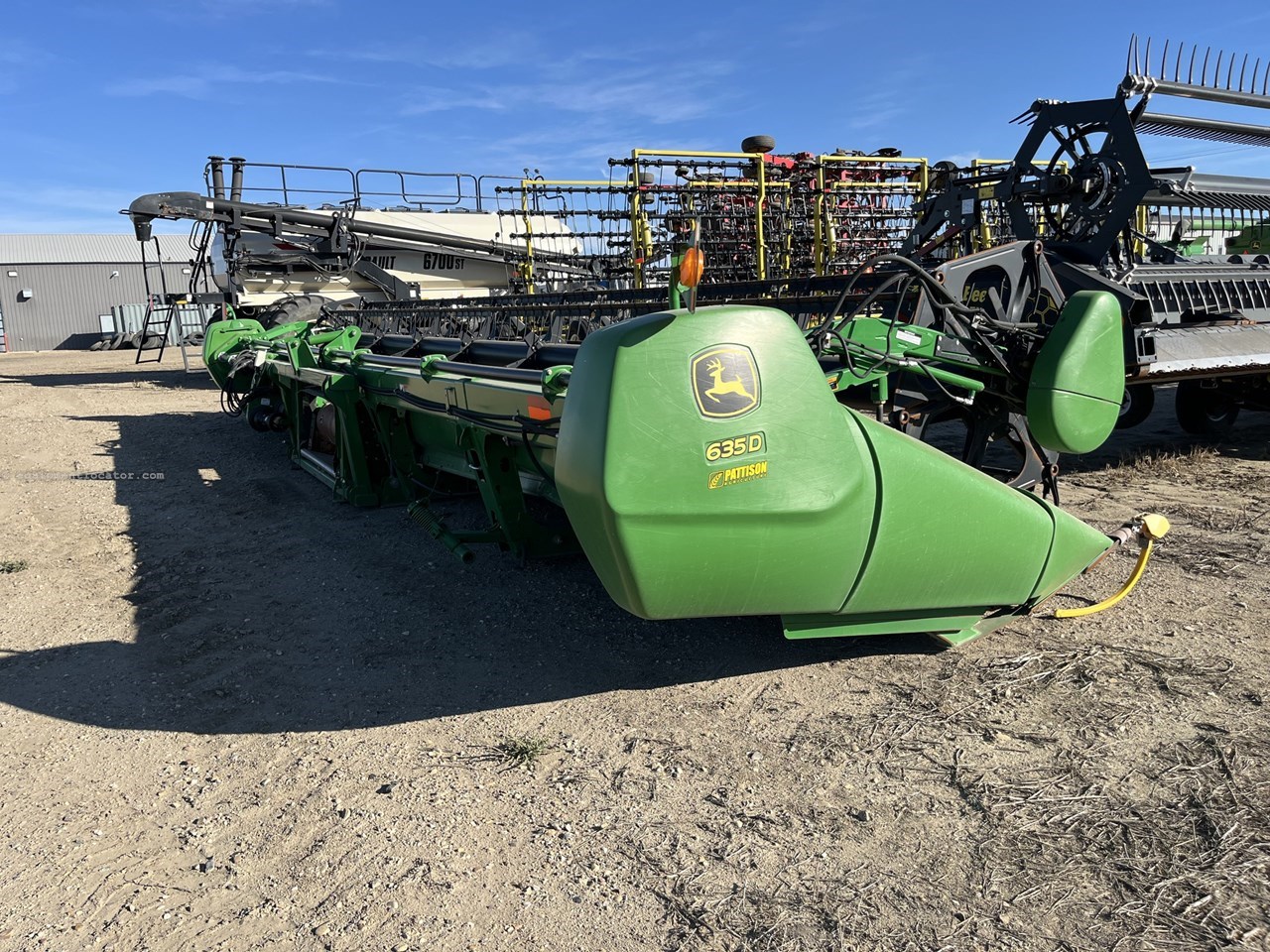 2009 John Deere 635D Image 3