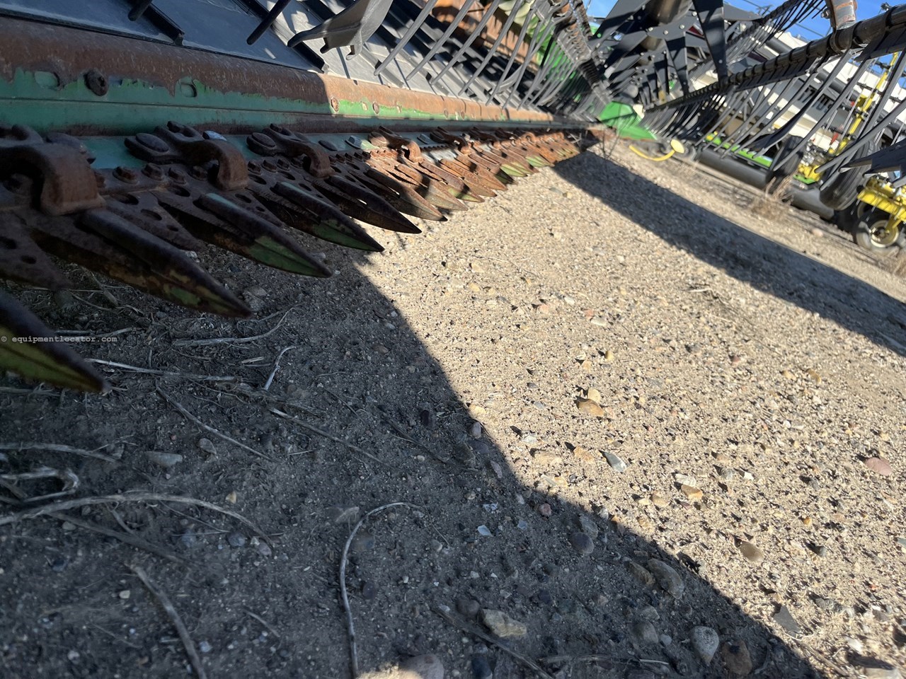 2009 John Deere 635D Image 11