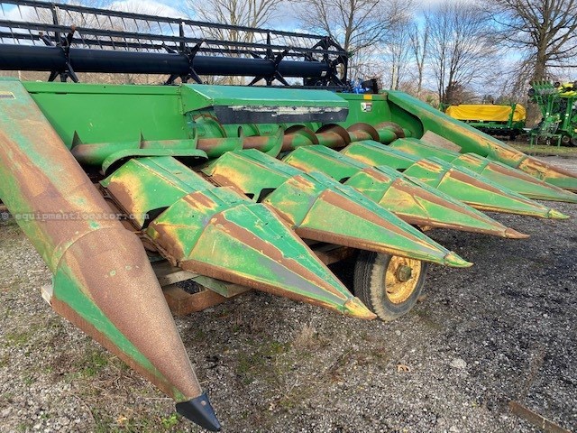 John Deere 643 Image 3