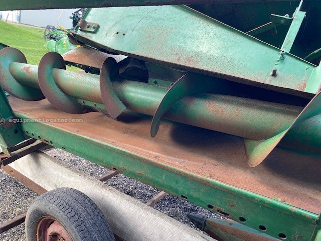 John Deere 643 Image 10