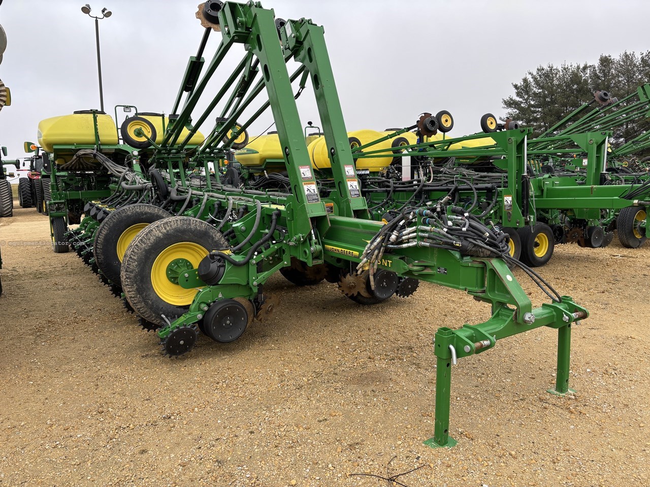 2015 John Deere 1775NT Image 30