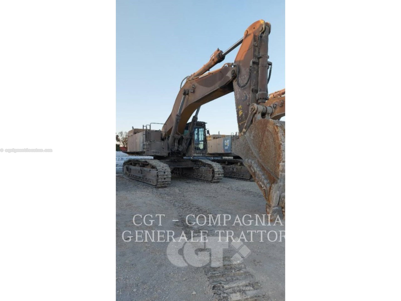 2018 Caterpillar 390F Image 4